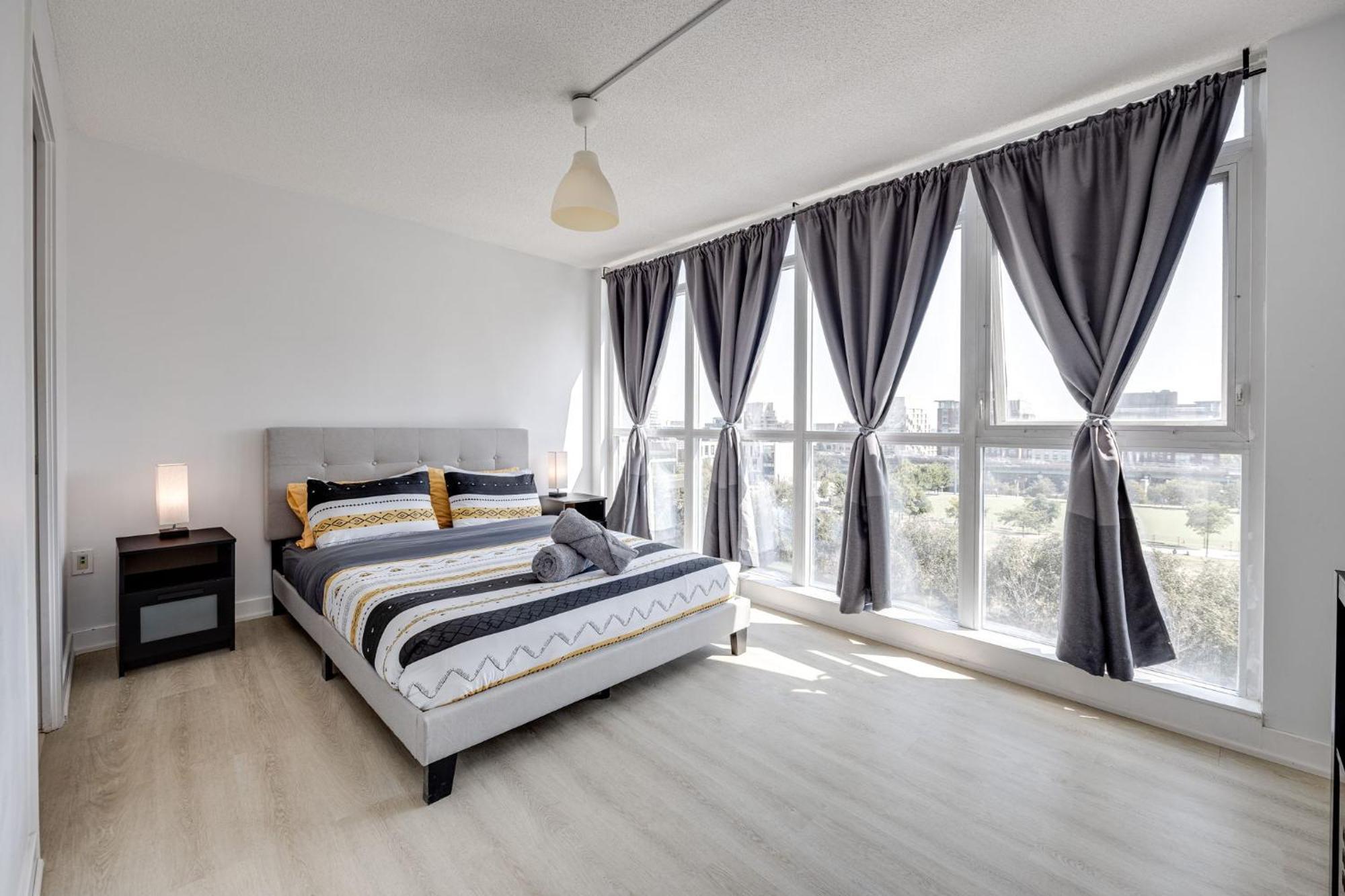 3Bdrm Lake View Condo In טורונטו מראה חיצוני תמונה
