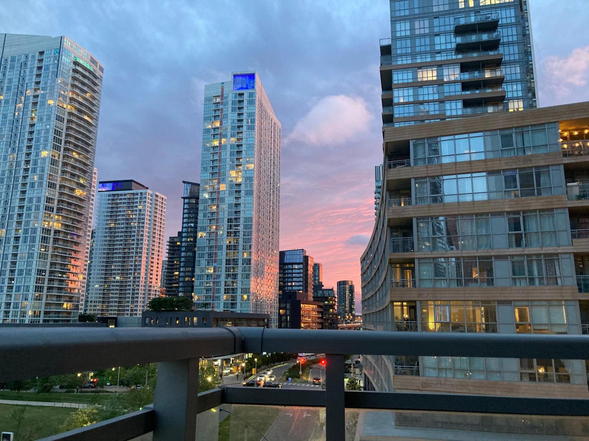 3Bdrm Lake View Condo In טורונטו מראה חיצוני תמונה